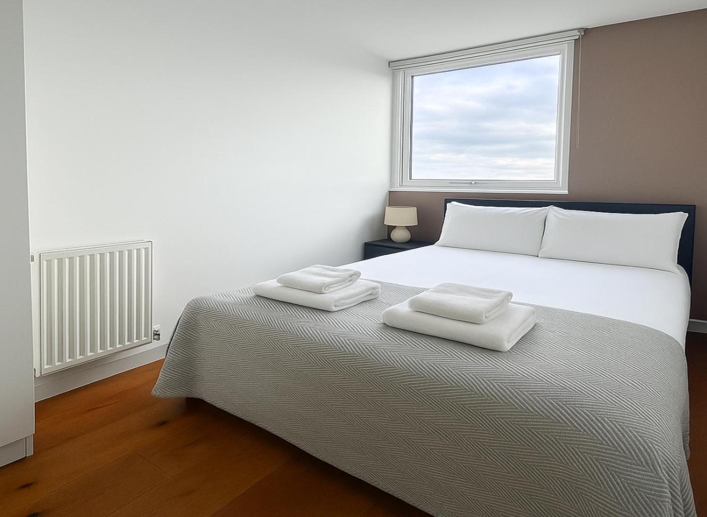2 Bed Flat Near Westfield